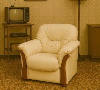 Miękki fotel klasyczny ze schowkiem HANNA - piękne tkaniny do wyboru