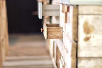 Renowacja mebli w 5 krokach ? 4