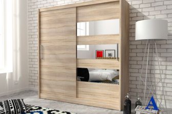 Lustrzana szafa w salonie GAJA 3/200 – wybór modnych kolorów