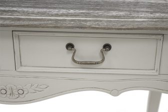 Jak pomalować meble na styl prowansalski w 3 krokach? 4