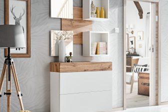 Wąska konsola do przedpokoju z szufladami