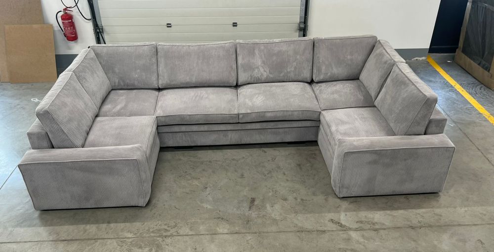 Jak sprawdza się narożnik U duży mebel do dużego salonu? ?️ 5