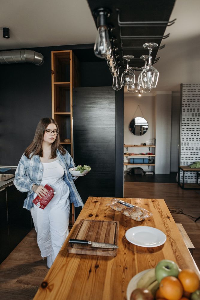 Dlaczego warto zainwestować w ciemne kuchnie? 5