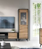 DORATO - wysoka witryna z modnym dekorem 1