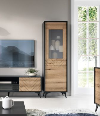 DORATO - wysoka witryna z modnym dekorem