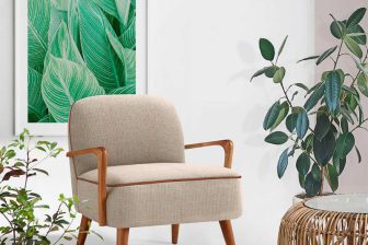 Beżowe fotele PRL PASTOR