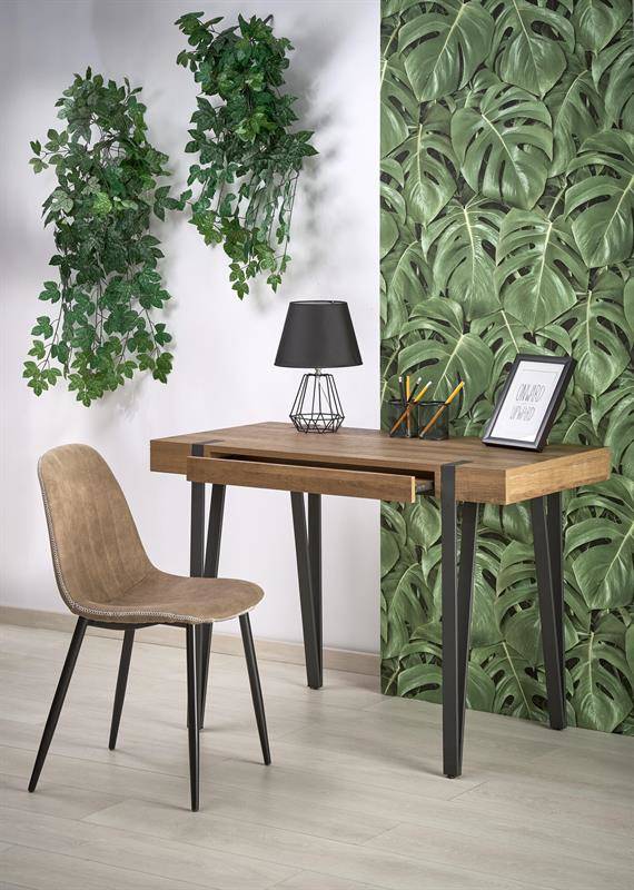 Co takiego ma w sobie biurko PRL? 4