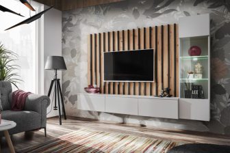 Nowoczesna meblościanka wisząca TV szara z drewnianymi lamelami