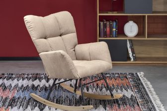 Beżowy fotel na biegunach