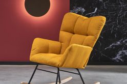 Musztardowy fotel na biegunach