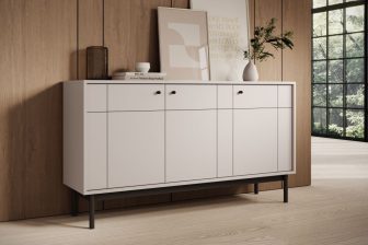 Duża komoda kaszmir z czarnymi wysokimi nogami