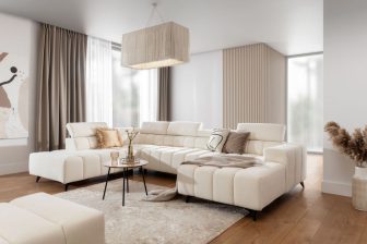 Zjawiskowy narożnik U z funkcją spania do luksusowego salonu