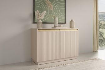 Mała beżowa komoda ze złotem