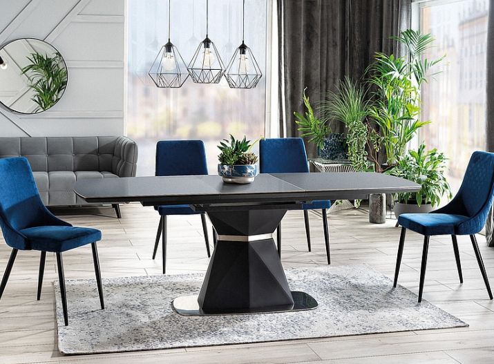 Drogi stół do salonu