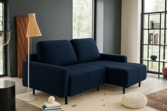 Mały narożnik na nogach do codziennego spania