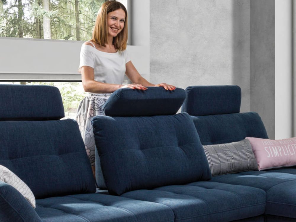 Narożnik z regulowanym oparciem