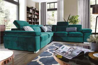 Duży narożnik z masywnymi bokami