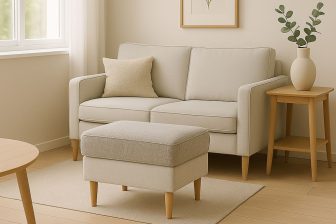 Ładna pufa do sofy narożnej