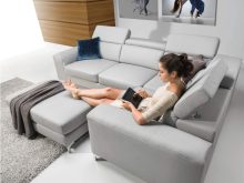 Komfortowy narożnik z pufą