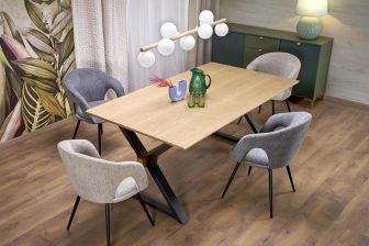 Modny stół do salonu