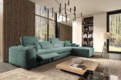 Bardzo wygodny narożnik z rozkładanym podnóżkiem