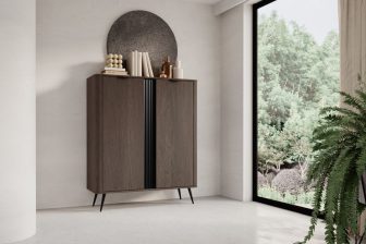 Wysoka komoda ciemny brąz na metalowych nogach
