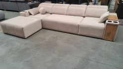 Narożnik z funkcją spania MIRACLE 3 system PUMA, barek, USB 10