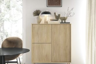 Wysoka przytulna komoda dąb linea z dekorem