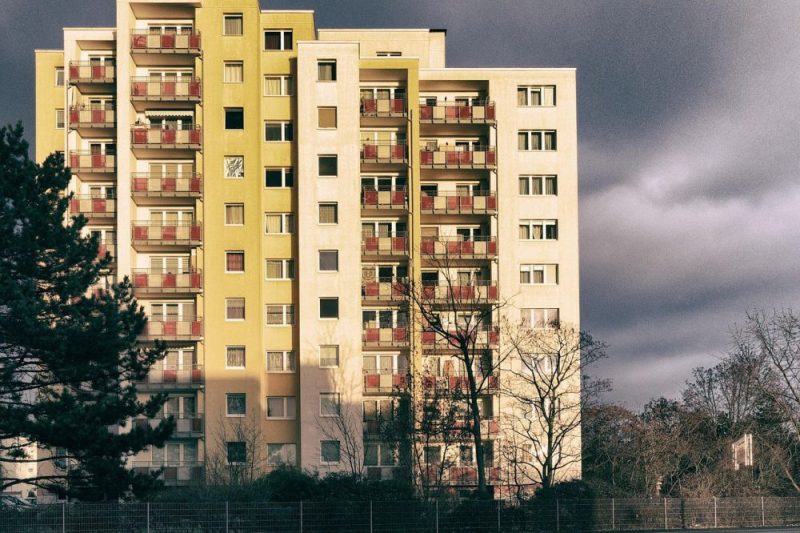 Zimne mieszkanie na parterze