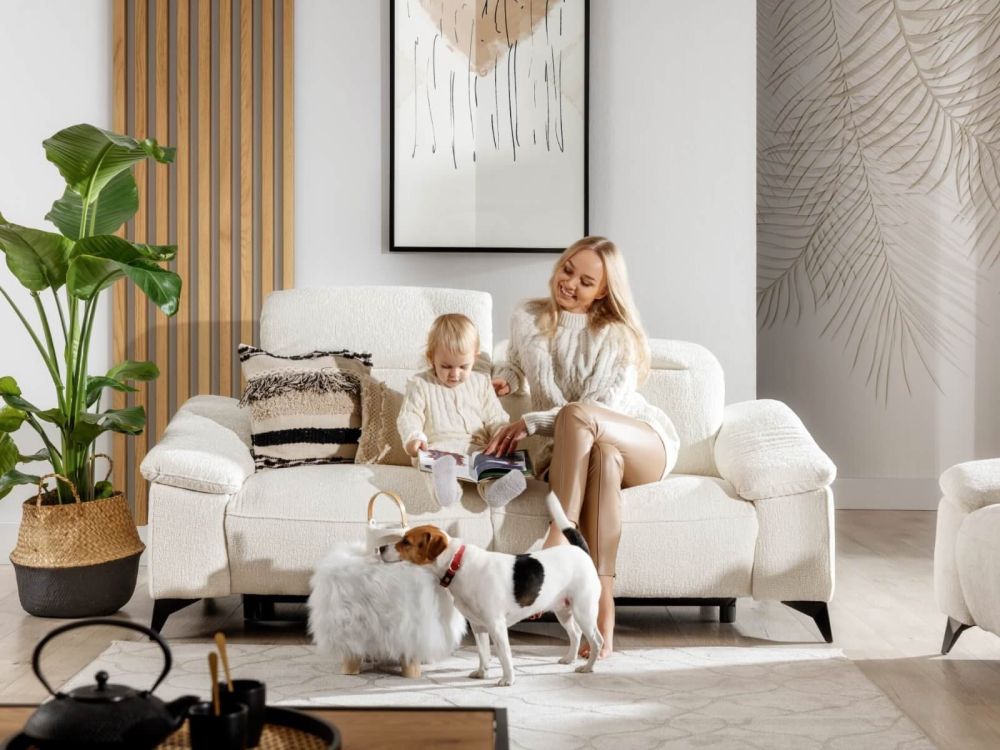 Ekskluzywna kanapa z elektrycznie wysuwanym podnóżkien