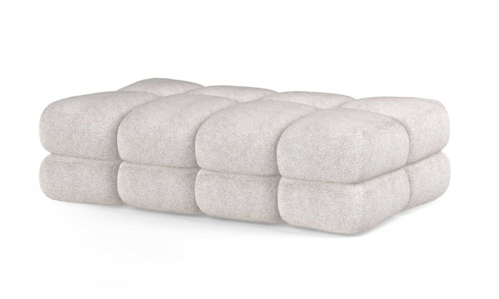 Ogromna pufa z przeszyciami