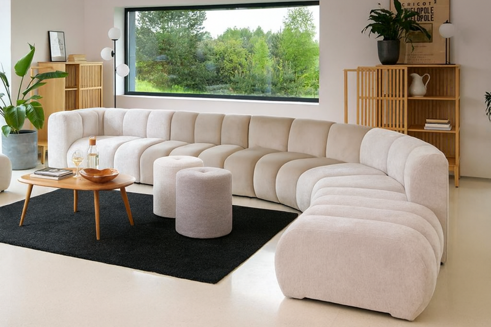 Największa sofa sześć metrów zaokrąglona z zakrętem