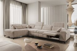 Jasny brąz narożnik z elektrycznymi gadżetami i z funkcją spania