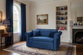 Mała sofa brytysjka dwuosobowa rozkładana do spania