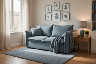 Wypoczynek trzyosobowy rozkładany na wózku do przodu