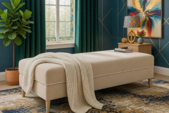 Modny tapczan bez zagłówka ze chowkiem